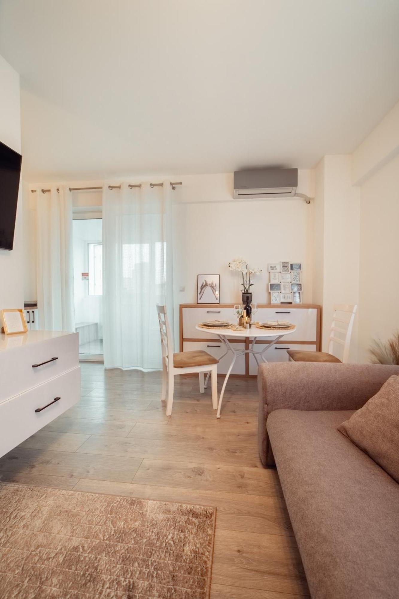 Palace Of Culture Dream Apartments And Studios 이아시 외부 사진